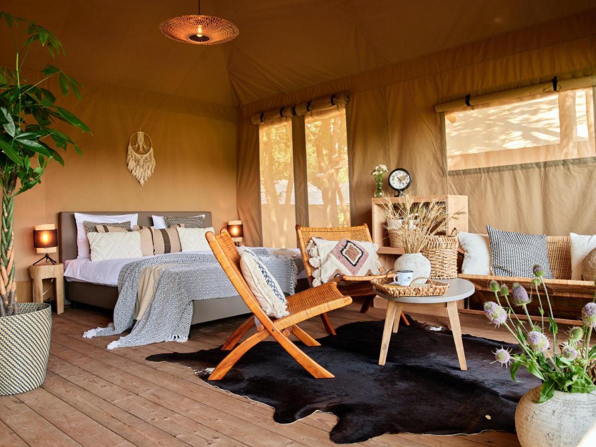 Zatoria Luxury Glamping Zator Exterior foto