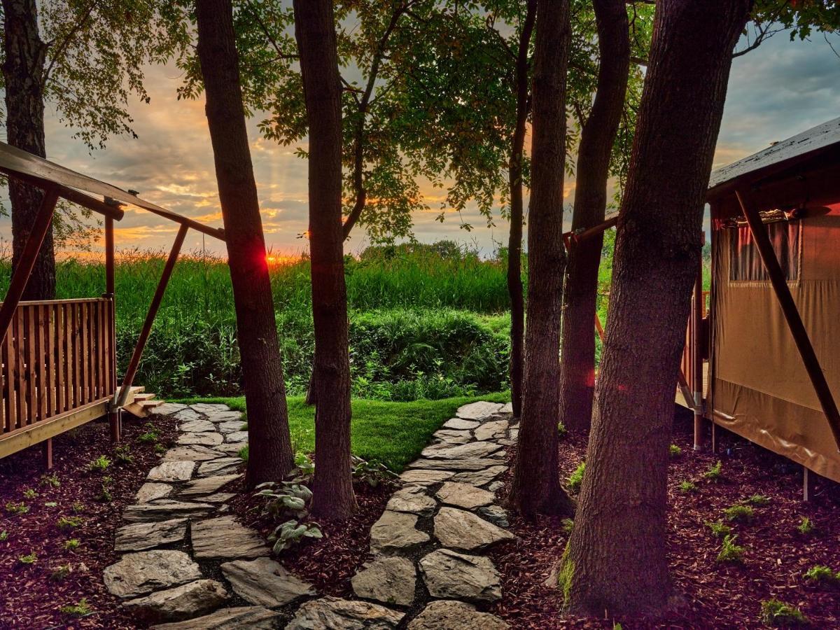 Zatoria Luxury Glamping Zator Exterior foto